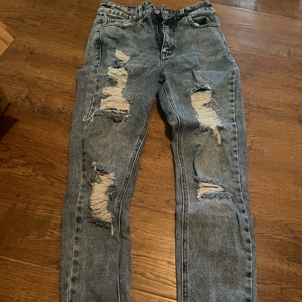 Tinseltown destroyed jeans size 1